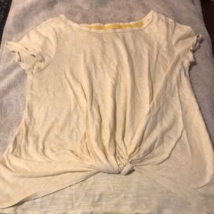 Light yellow top size L